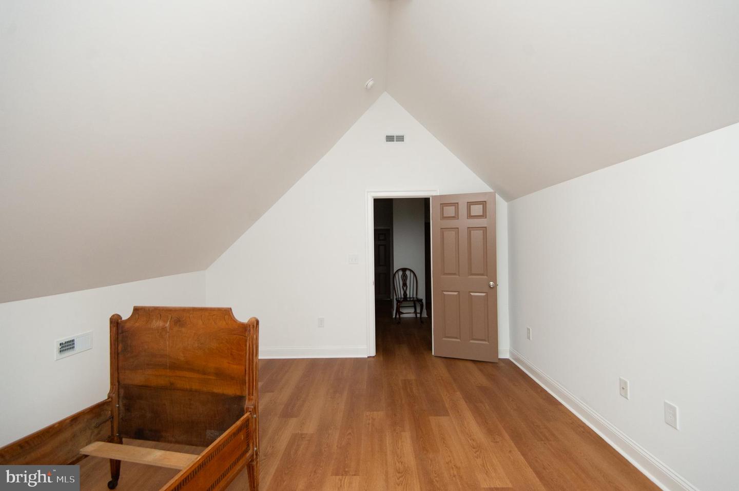 1003 Travers St Property Photo 56