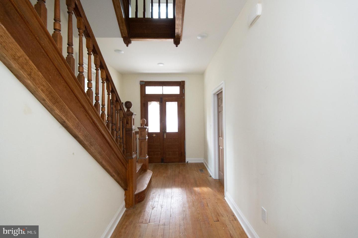 1003 Travers St Property Photo 59