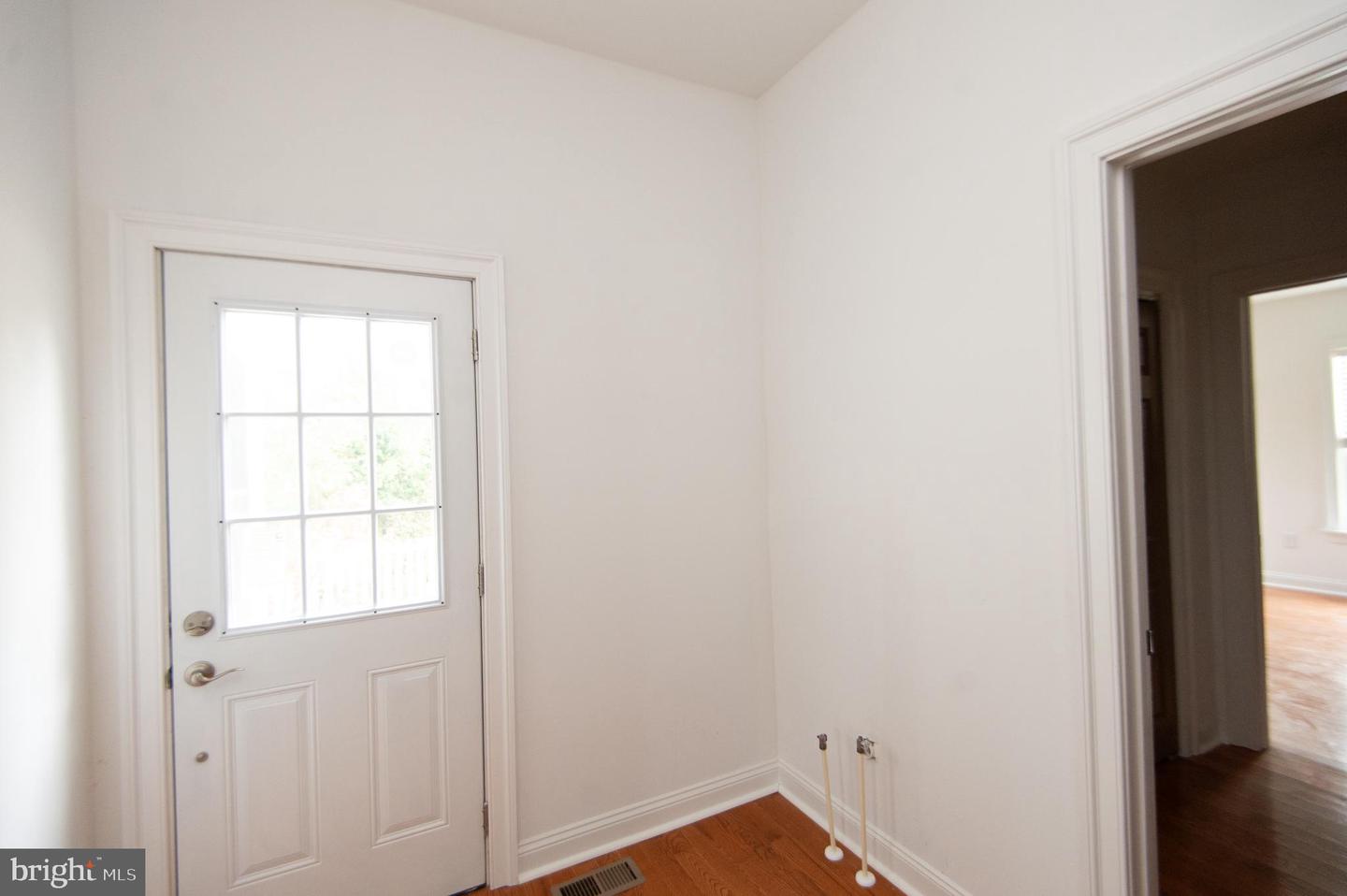 1003 Travers St Property Photo 63