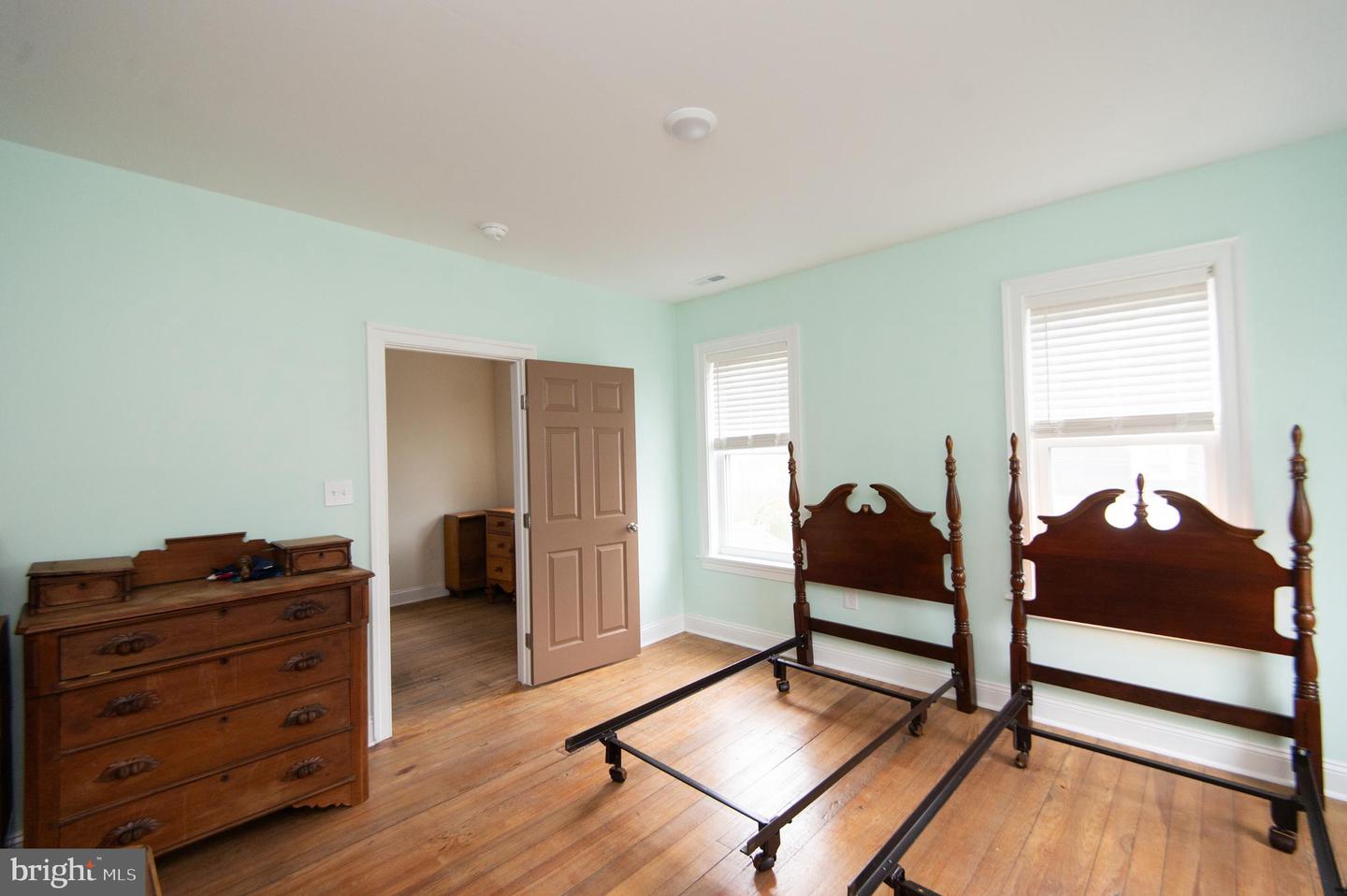 1003 Travers St Property Photo 69
