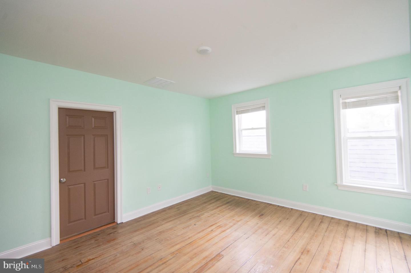 1003 Travers St Property Photo 70