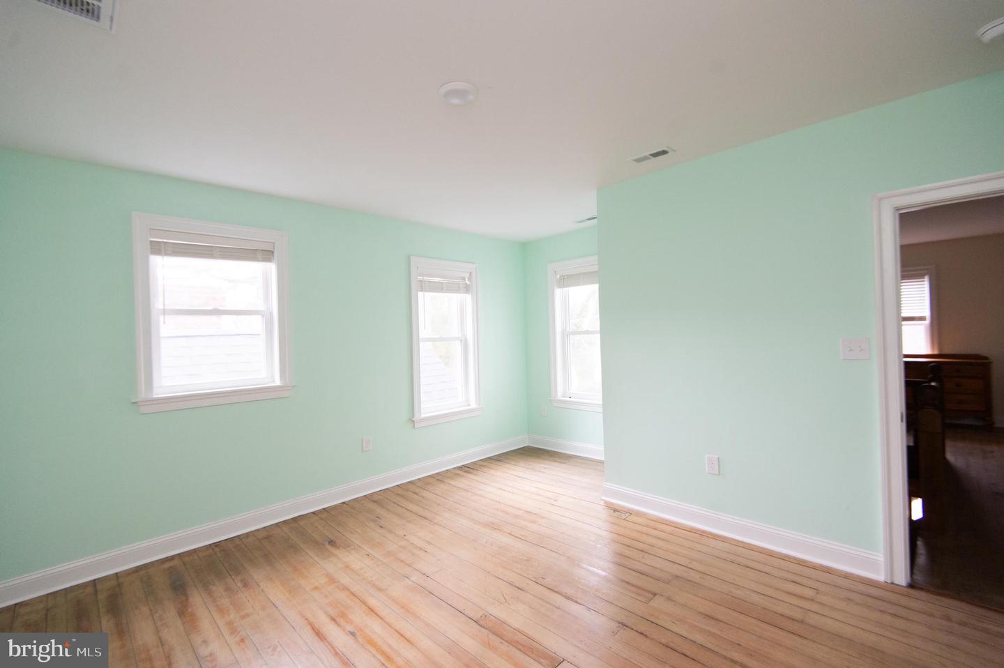 1003 Travers St Property Photo 71