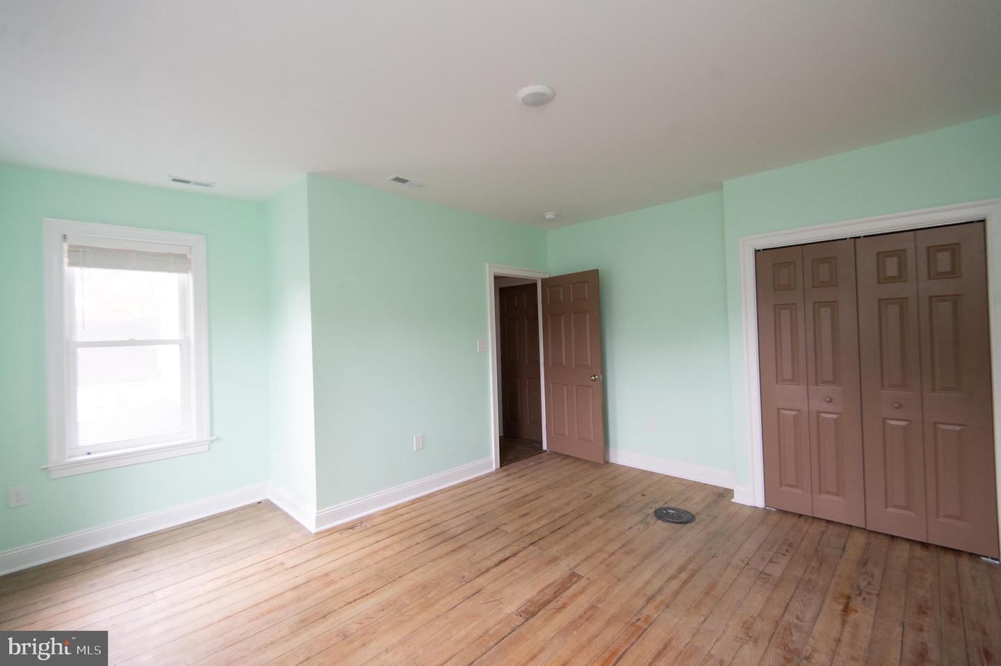 1003 Travers St Property Photo 72