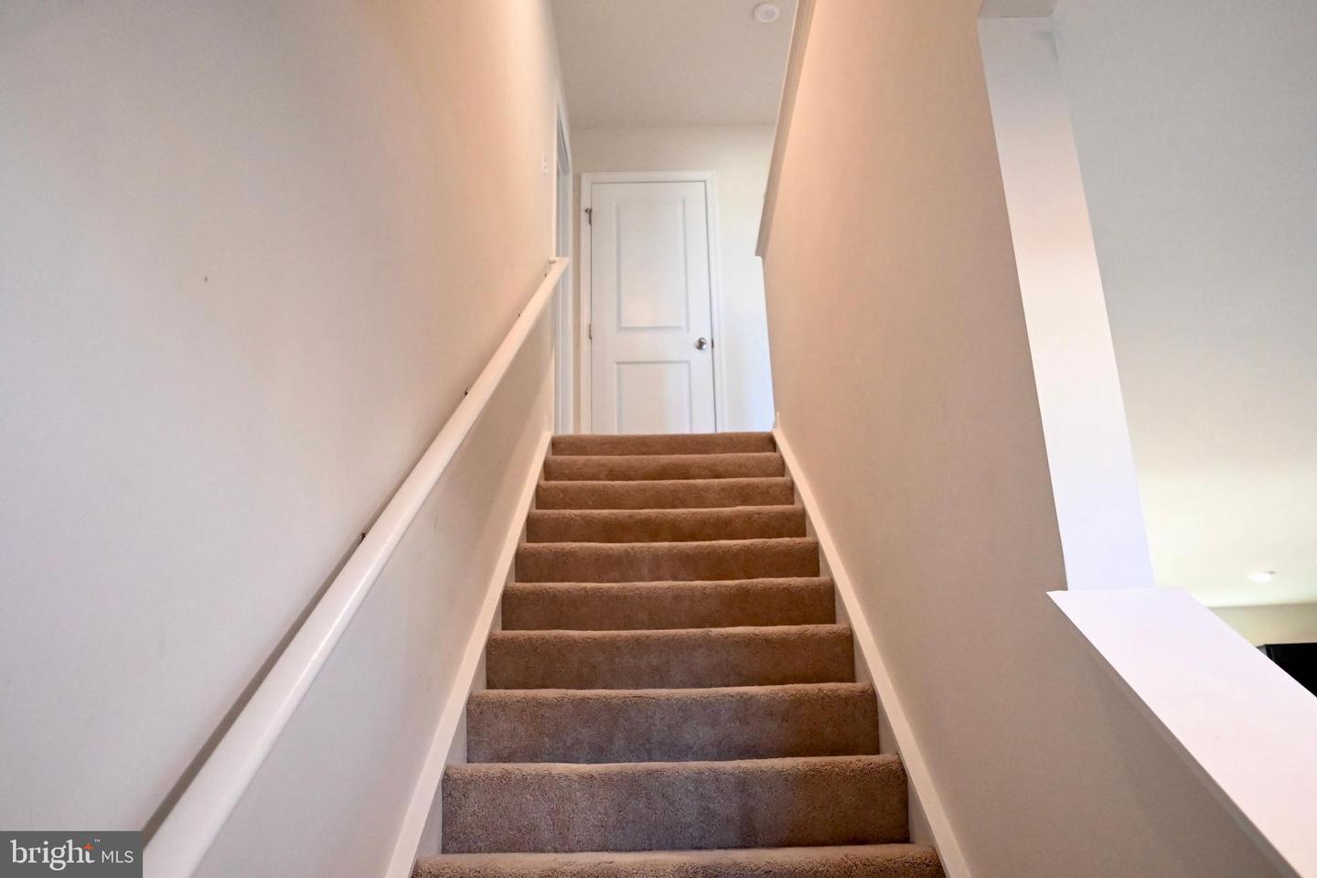 110 Mariners Way Property Photo 9