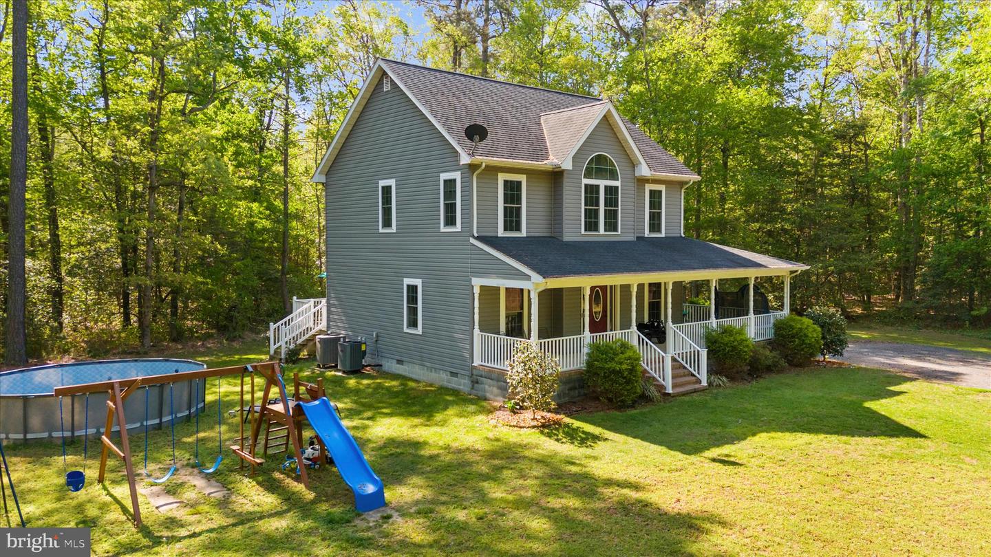 6941 Hubbard Rd Property Photo 4