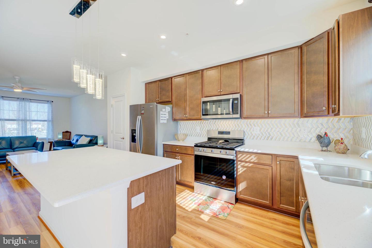 343 Shipyard Dr Property Photo 17