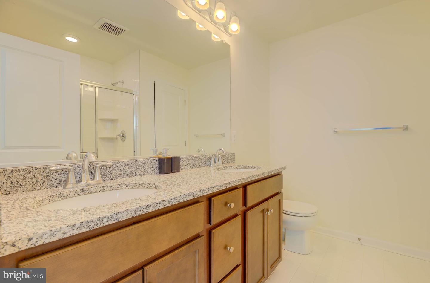 343 Shipyard Dr Property Photo 30
