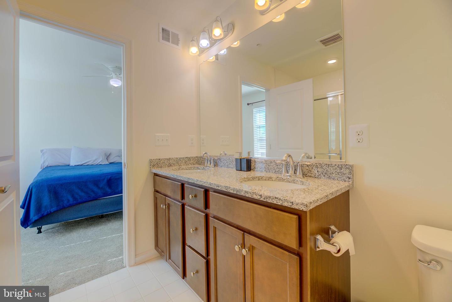 343 Shipyard Dr Property Photo 34