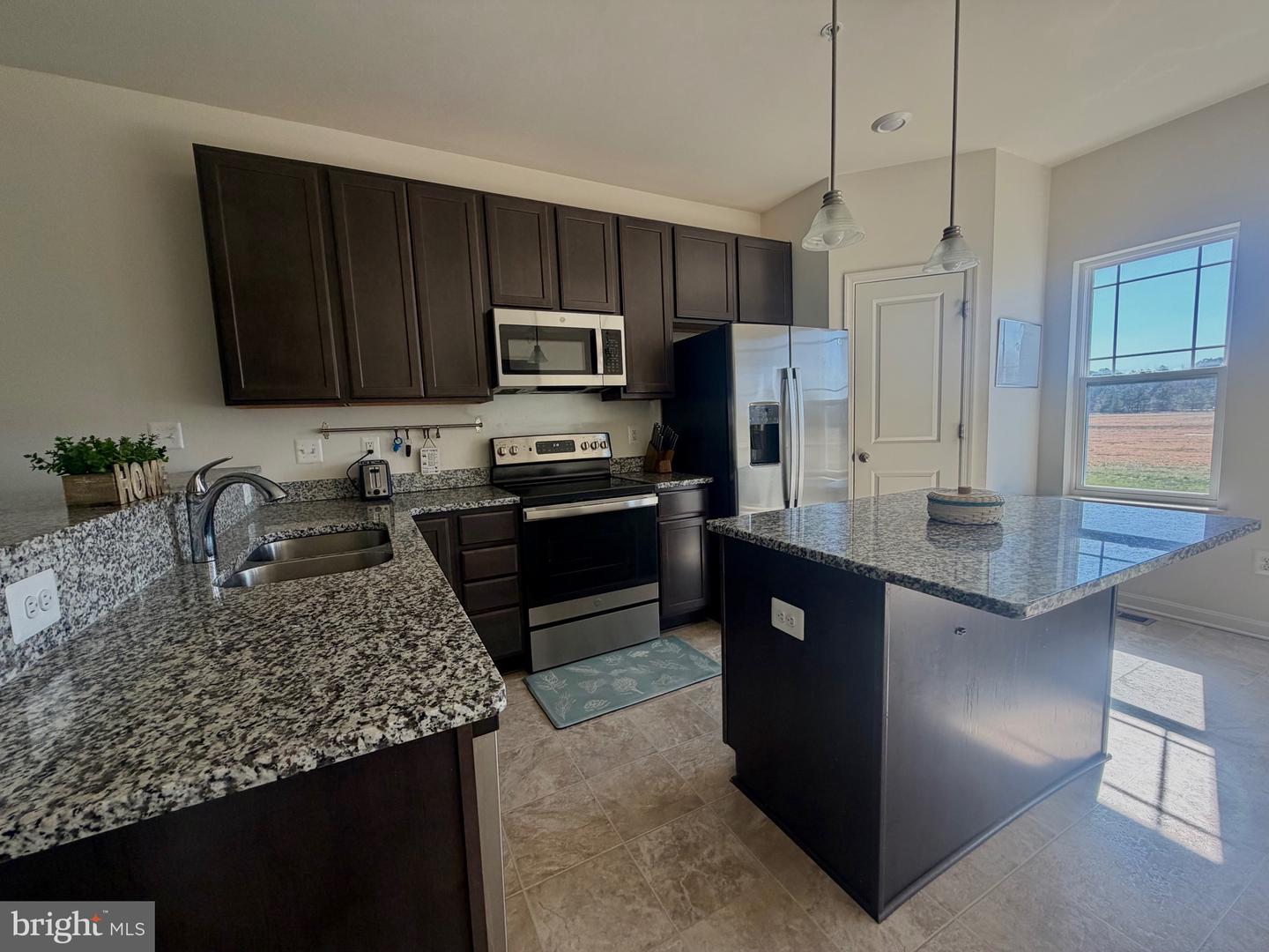 2520 Boeing Way Property Photo 4