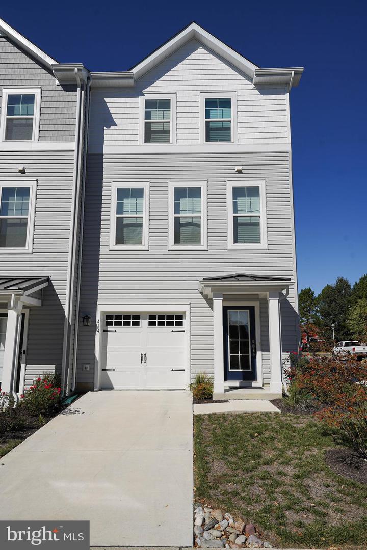 414 WATERFIELD CT Property Photo 1