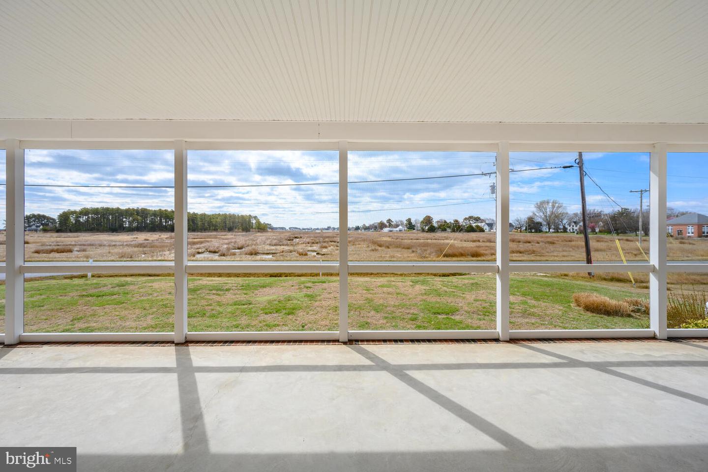 2576 Hoopers Island Rd Property Photo 2