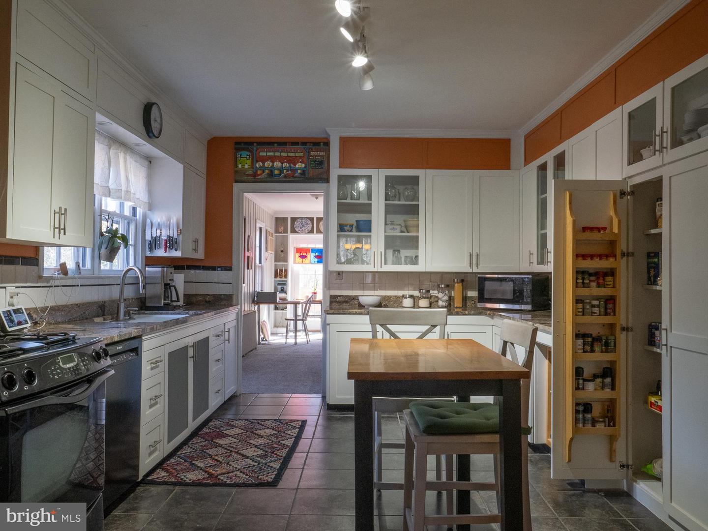 308 Glenburn Ave Property Photo 16