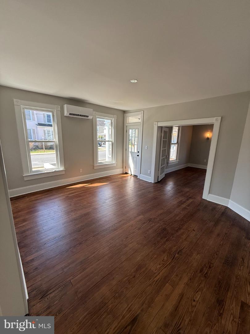 10 W End Ave Property Photo 19