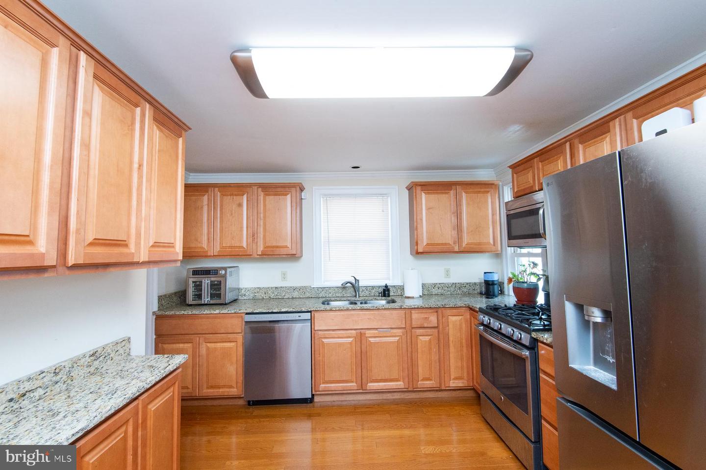 105 West End Ave Property Photo 16