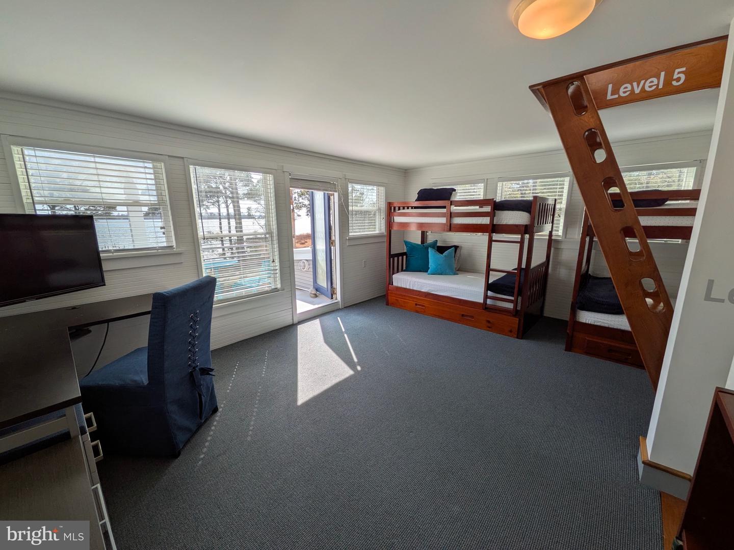 1307 Broadview Dr Property Photo 60