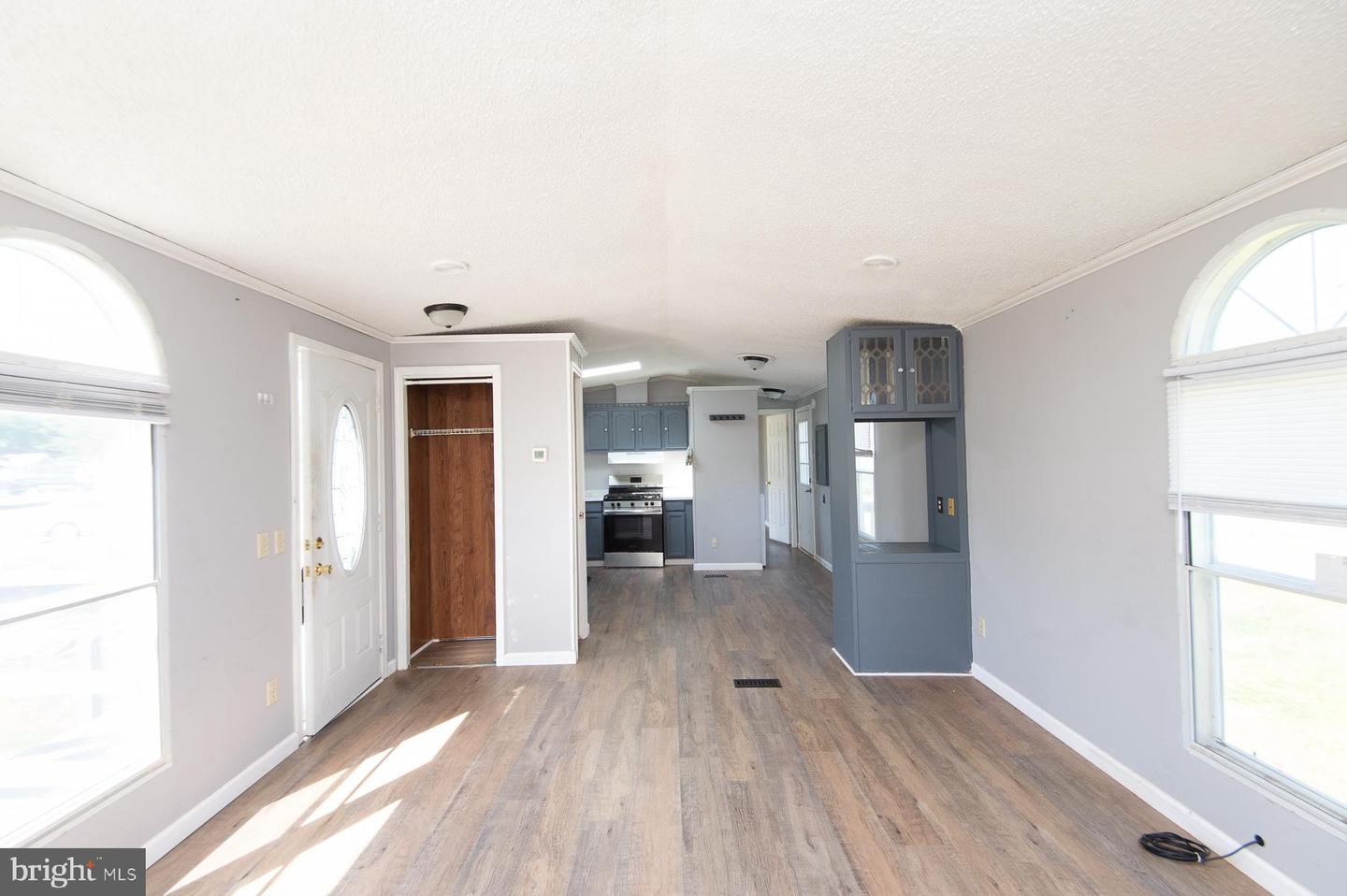 5936 Heritage Rd Property Photo 4