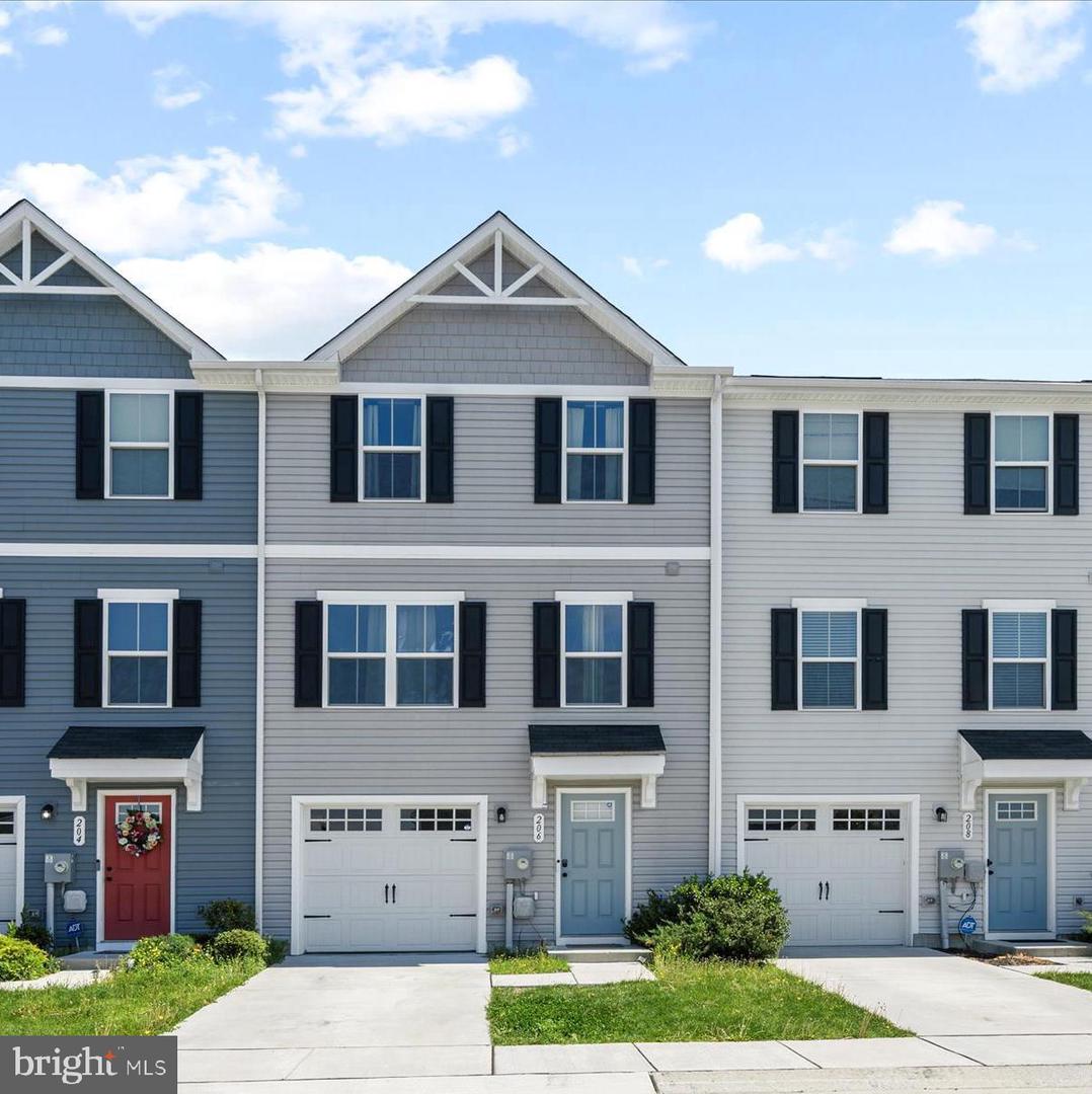 206 Red Bill Ln Property Photo 1
