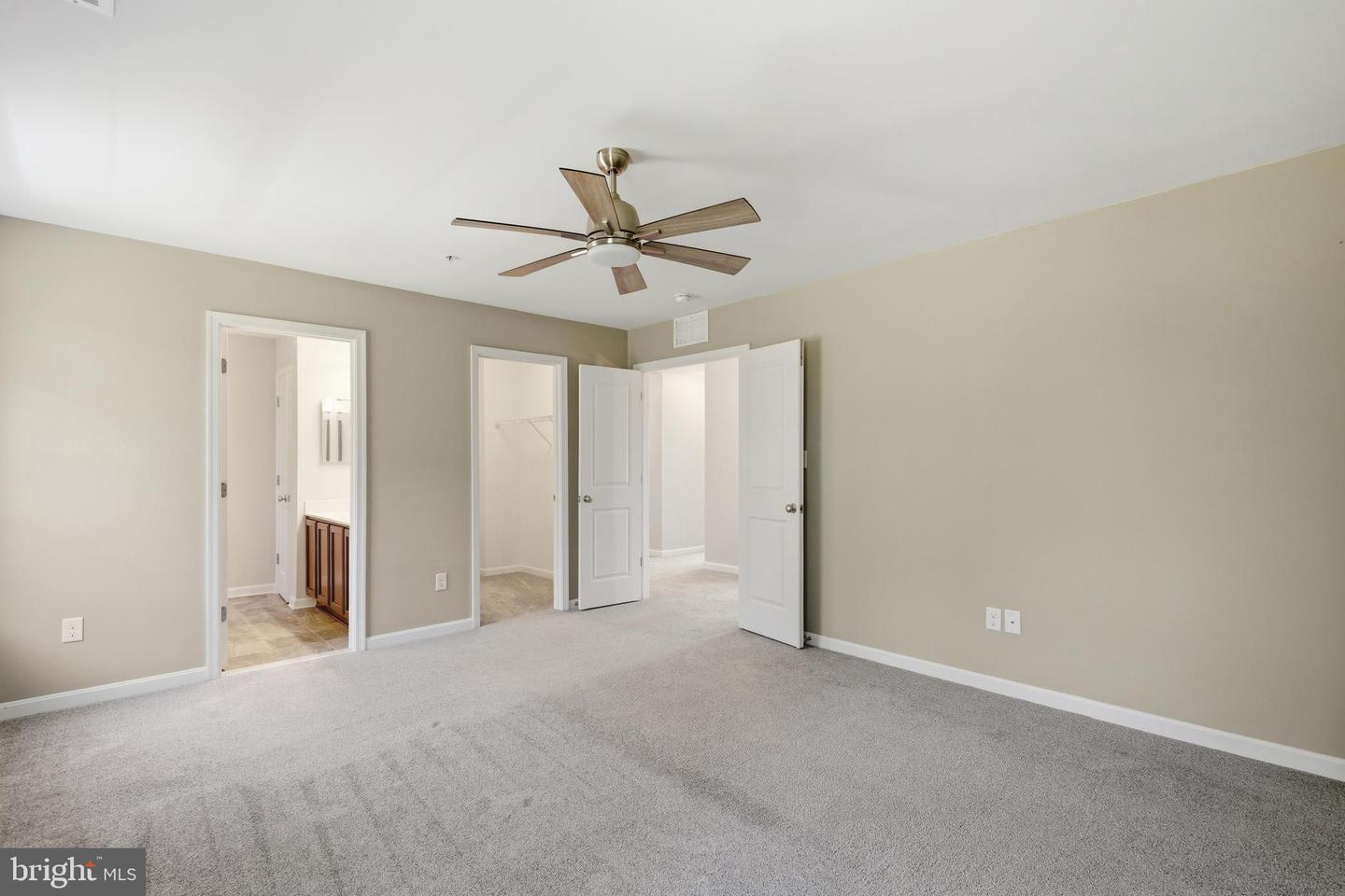 146 Regulator Dr N Property Photo 14