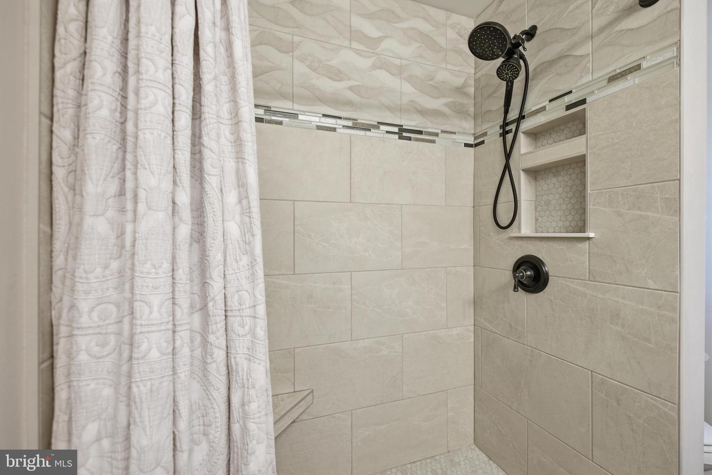 146 Regulator Dr N Property Photo 17
