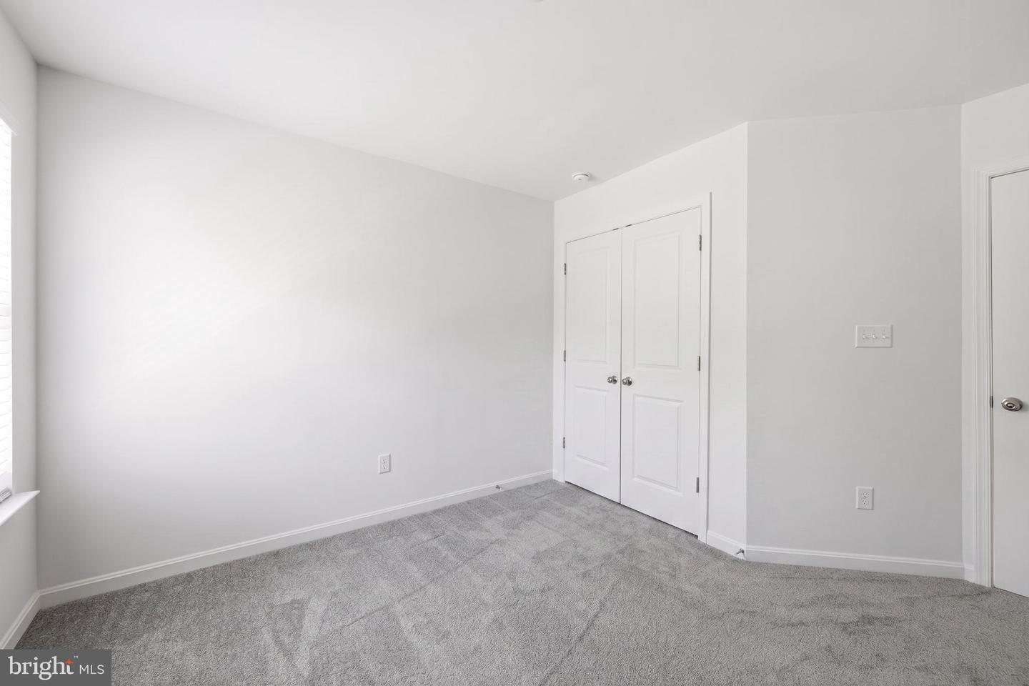 146 Regulator Dr N Property Photo 19