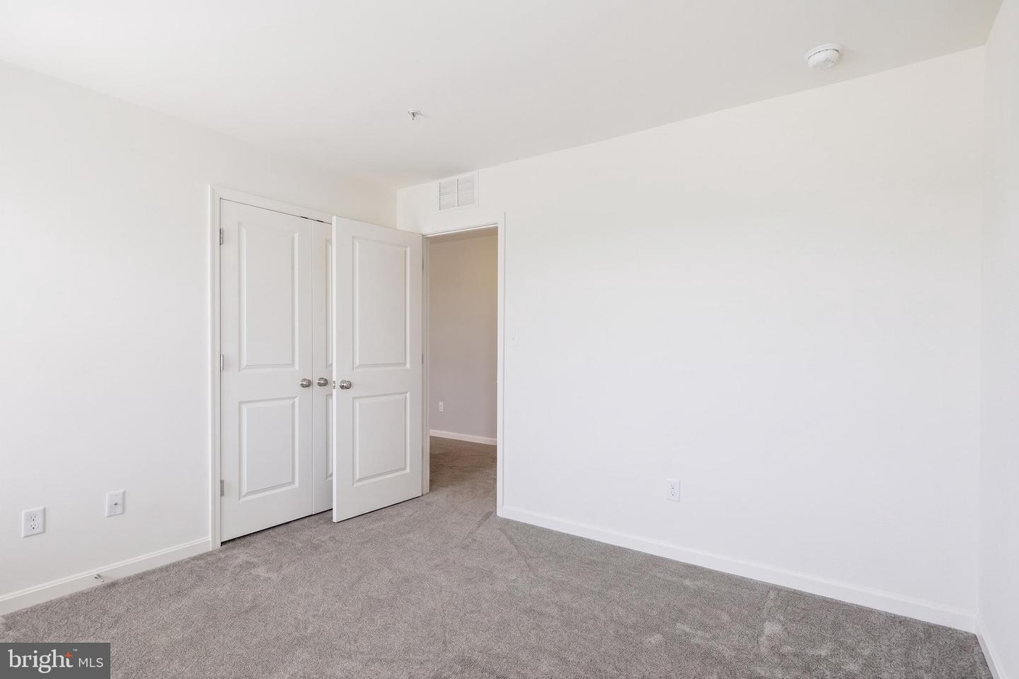 146 Regulator Dr N Property Photo 22