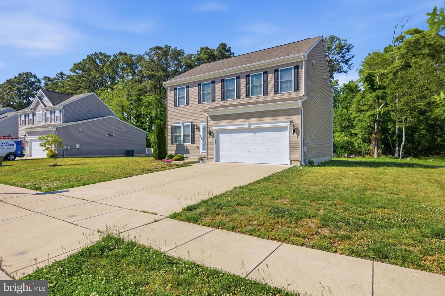 146 Regulator Dr N Property Photo 29