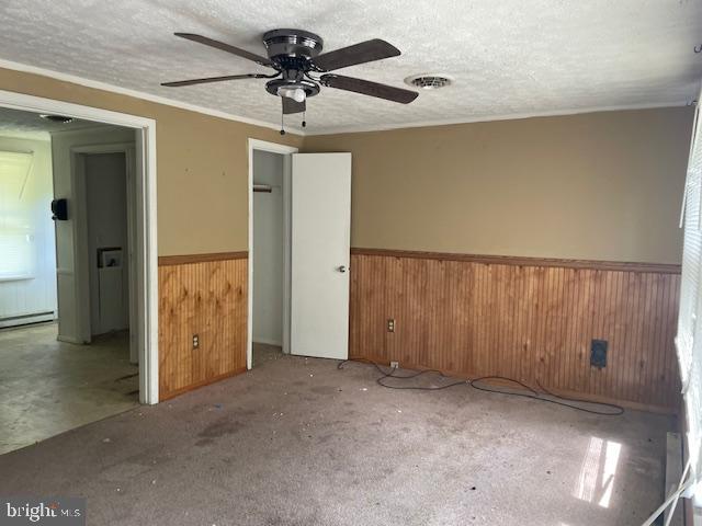 4808 Webster St Property Photo 2