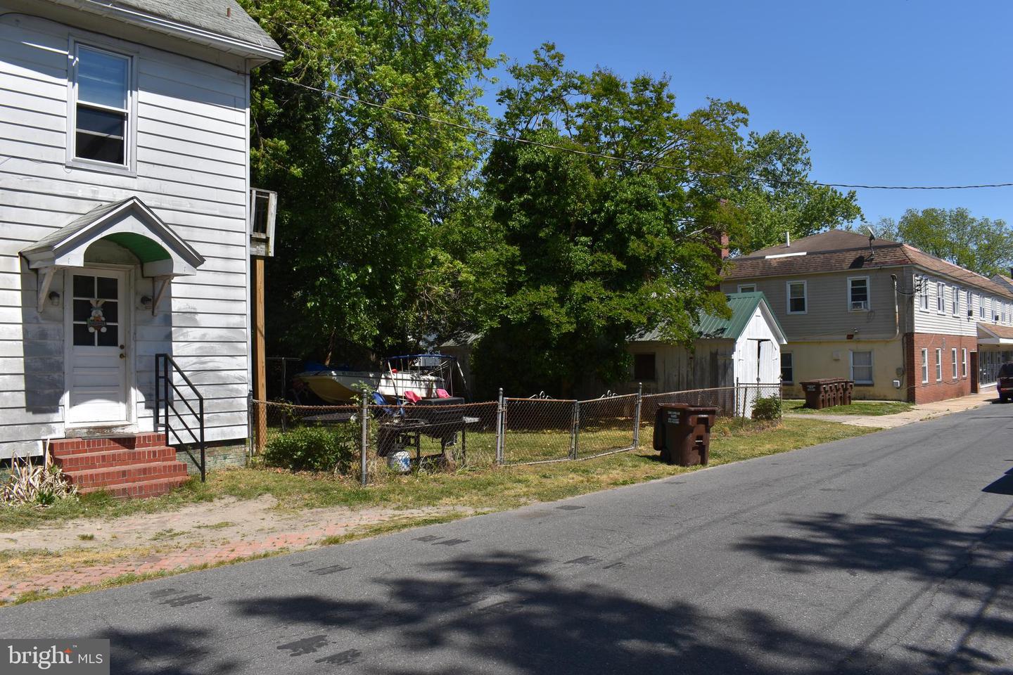 218 W End Ave Property Photo 8