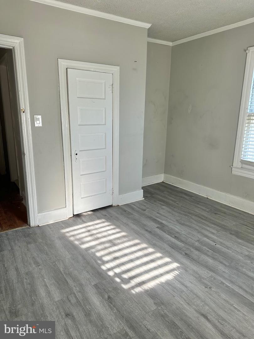 904 Central Property Photo 14