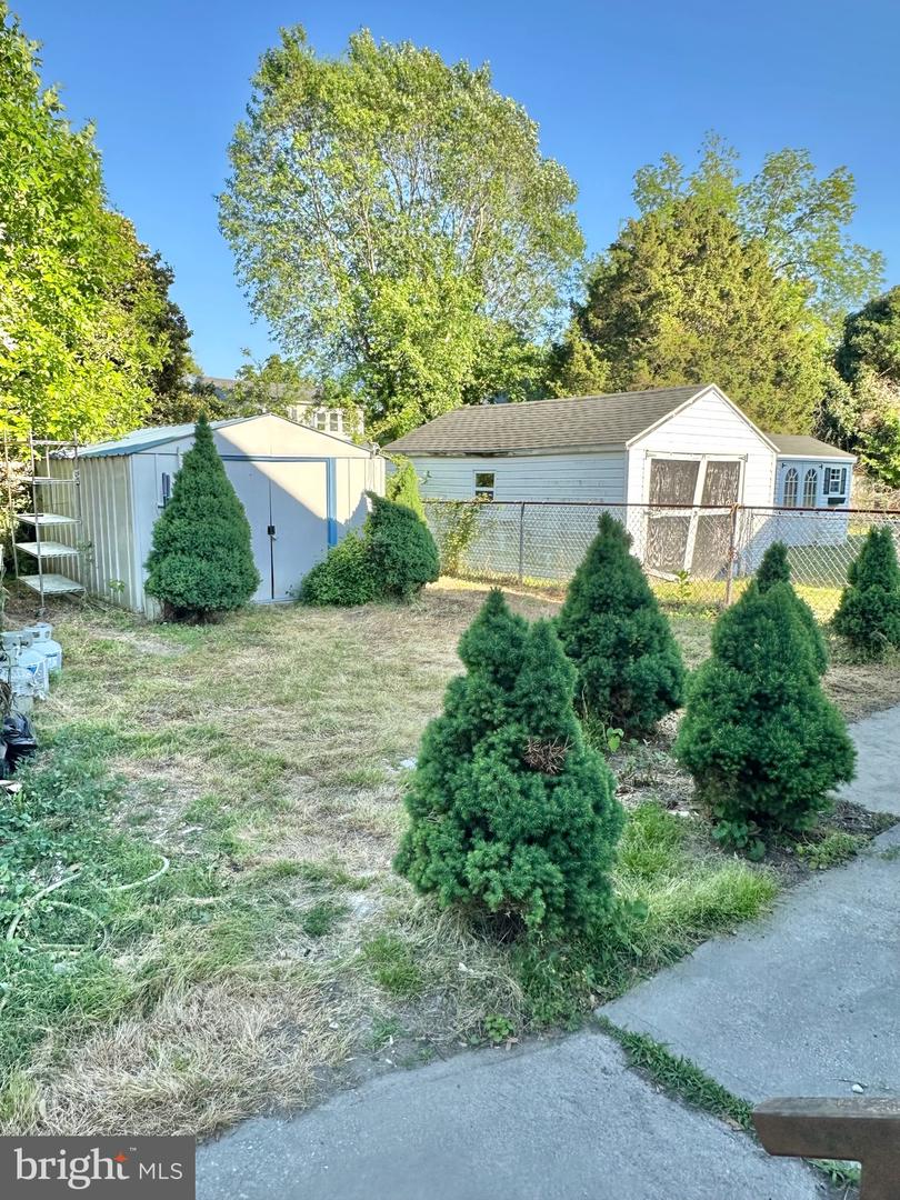 904 Central Property Photo 35