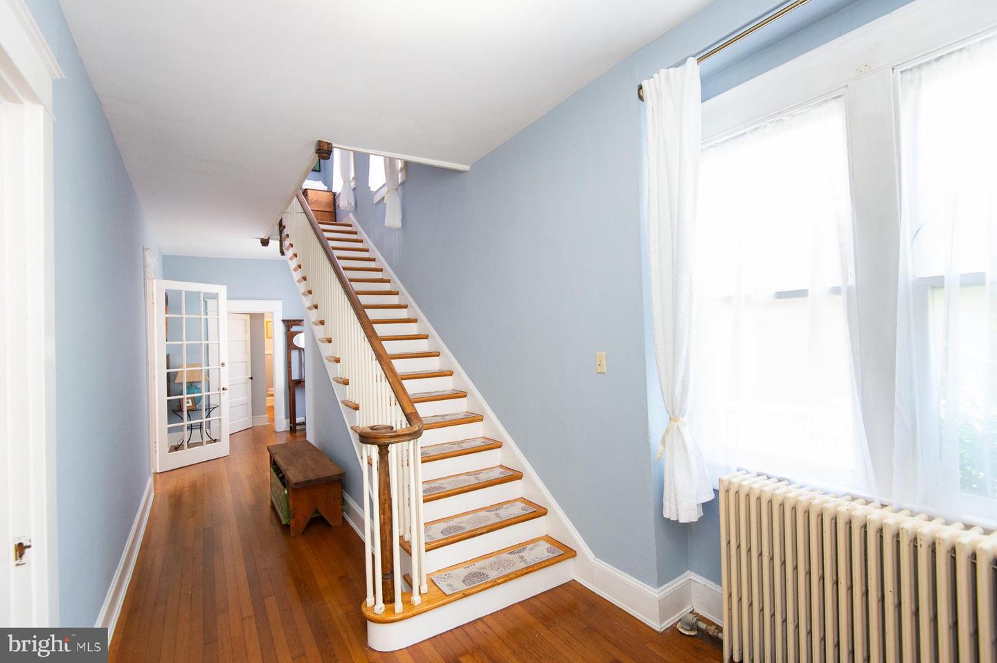 606 Locust St Property Photo 6