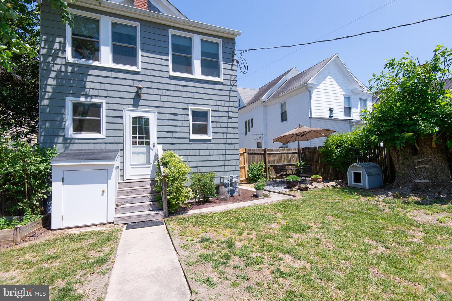 606 Locust St Property Photo 33