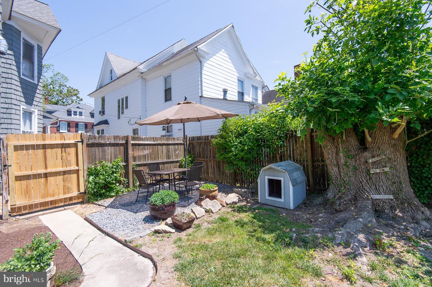 606 Locust St Property Photo 35
