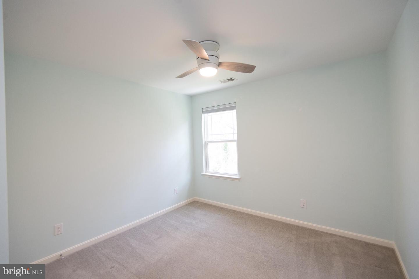 138 Regulator Dr N Property Photo 24
