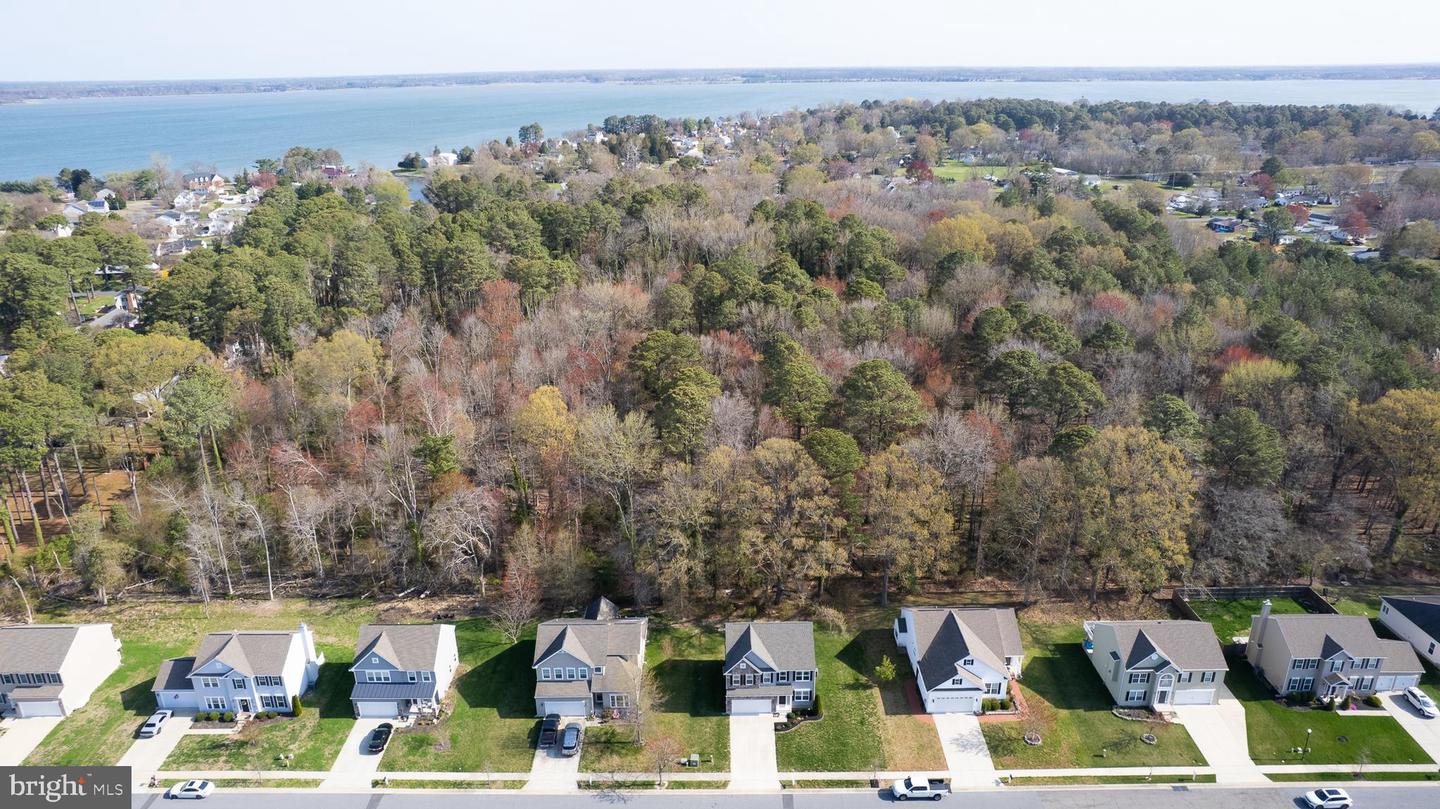 138 Regulator Dr N Property Photo 36