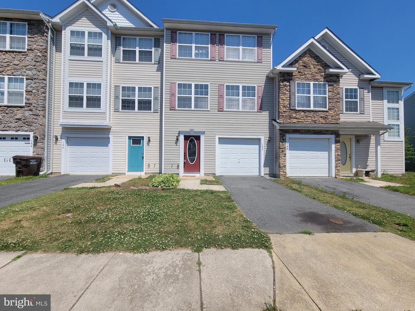 102 Oyster Catcher Ct Property Photo 1