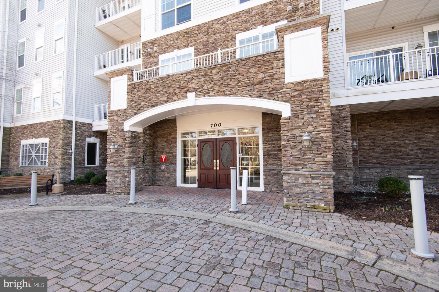 700 Cattail Cv #212 Property Photo 1