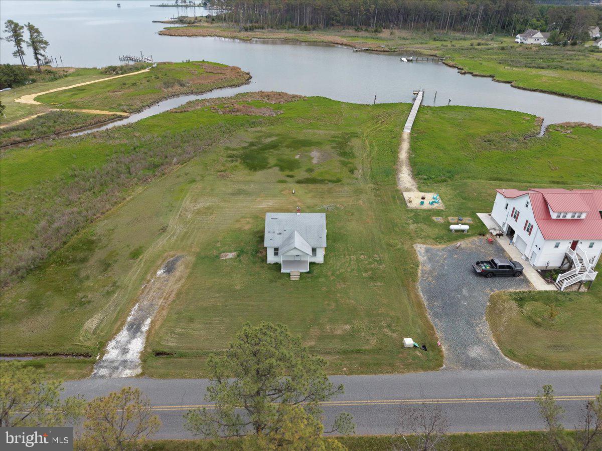 636 Hills Point Rd Property Photo 1