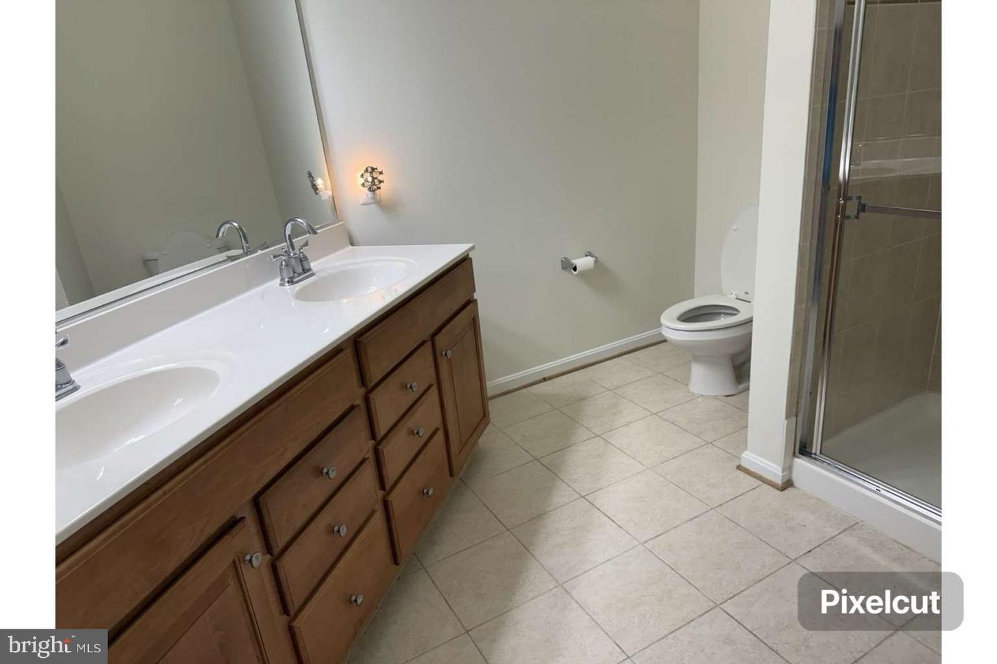 700 Cattail Cv #104 Property Photo 17