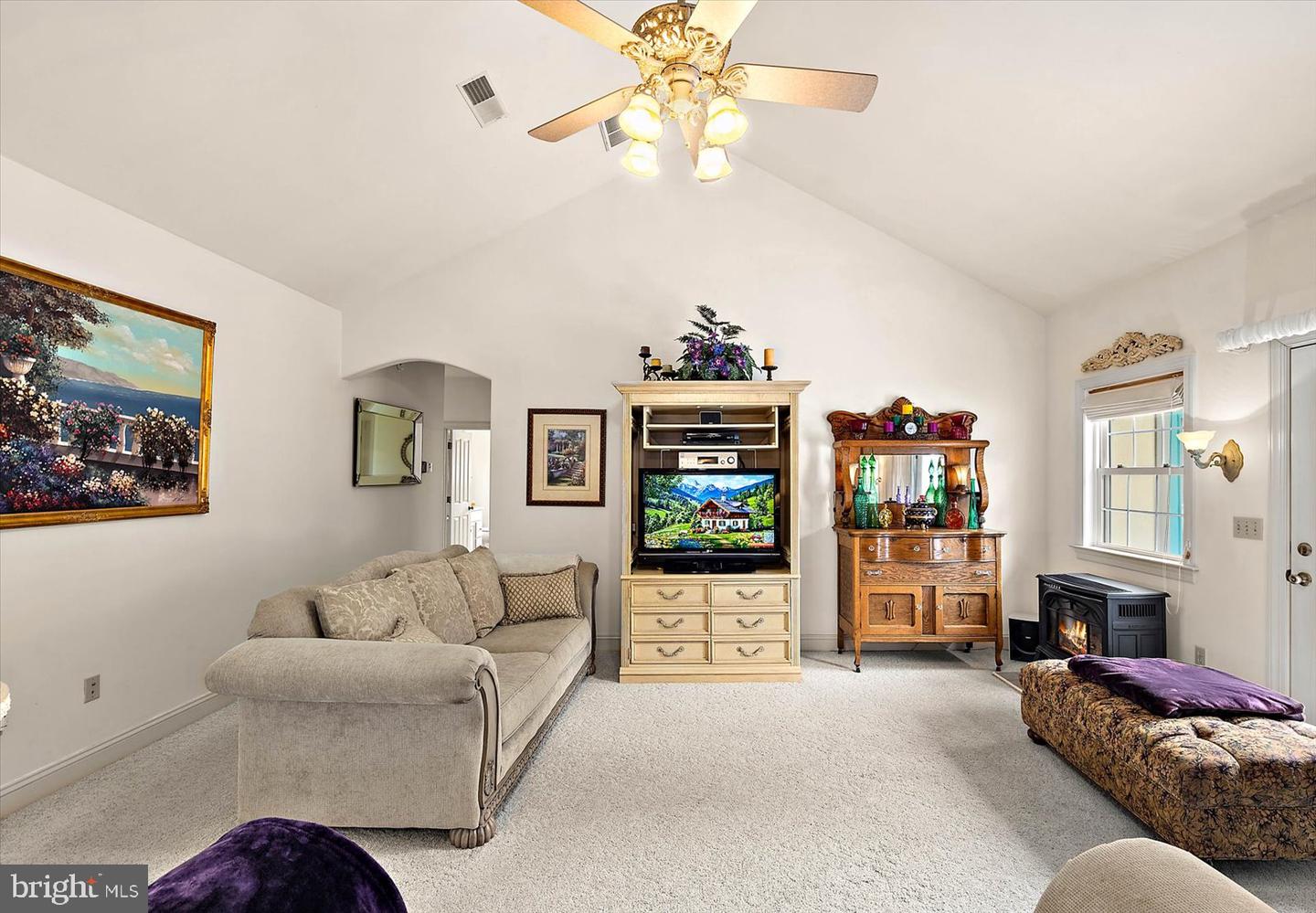 5113 River Rd Property Photo 16