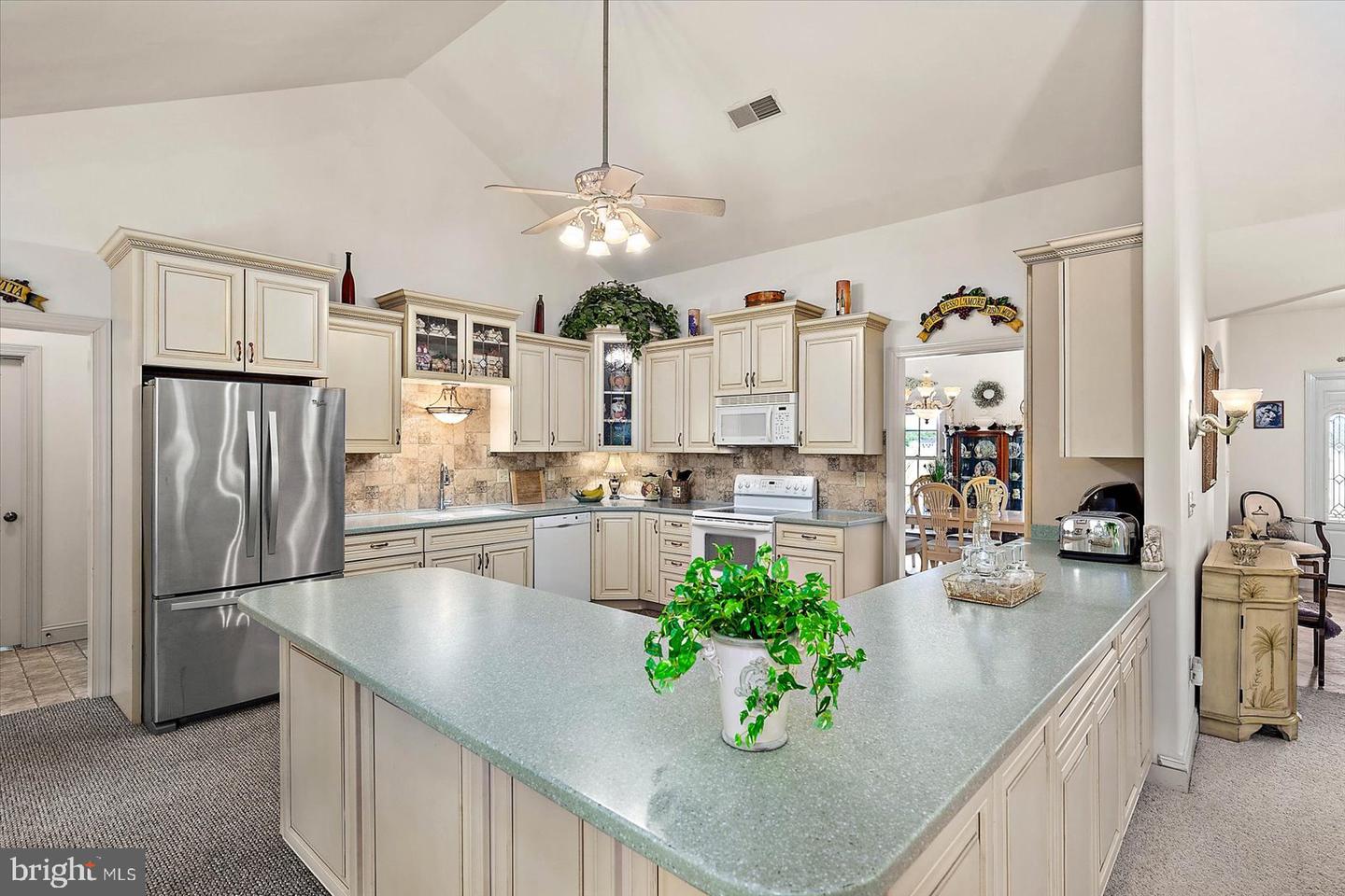 5113 River Rd Property Photo 19
