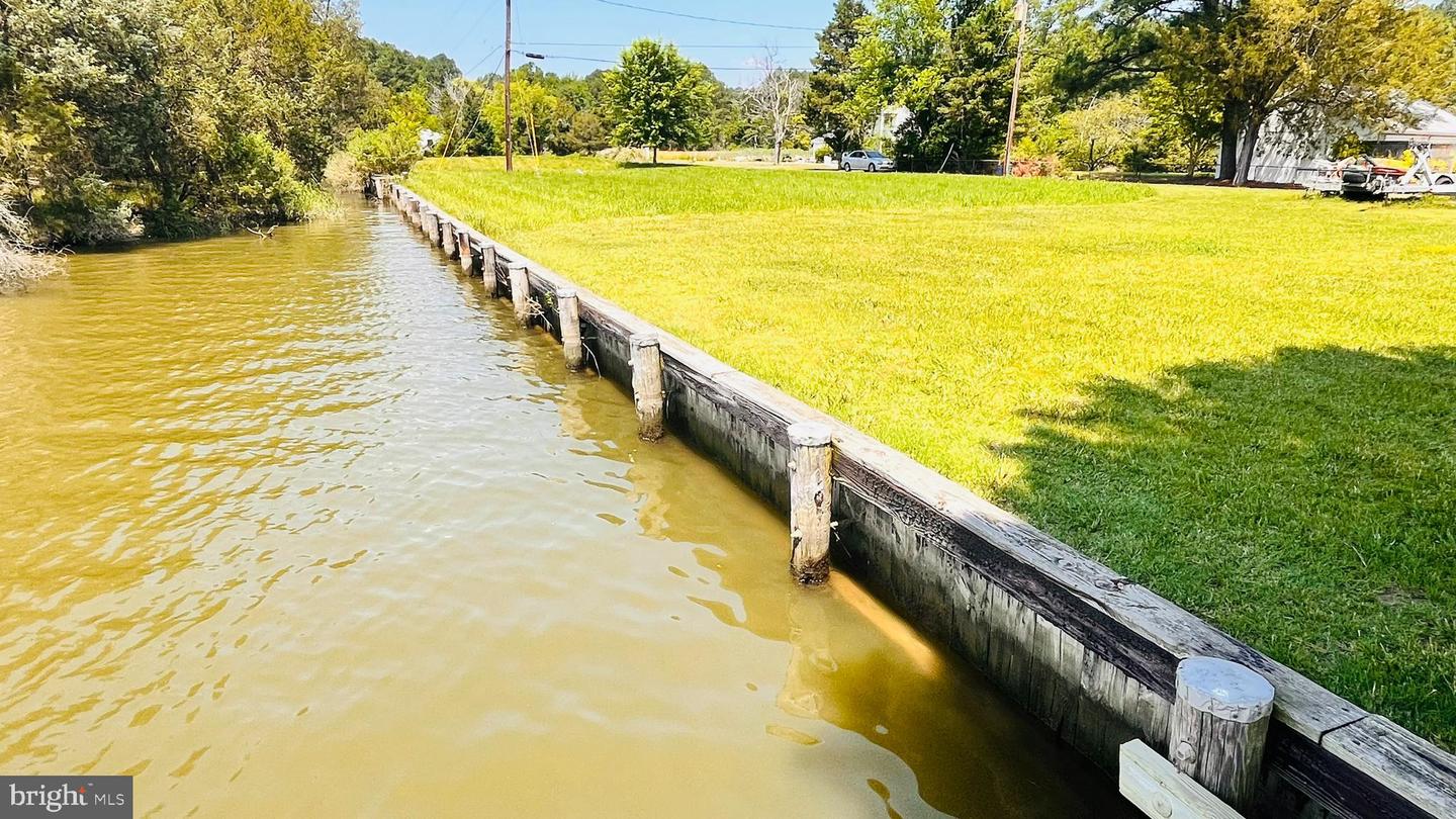 1609 Heliport Rd Property Photo 8