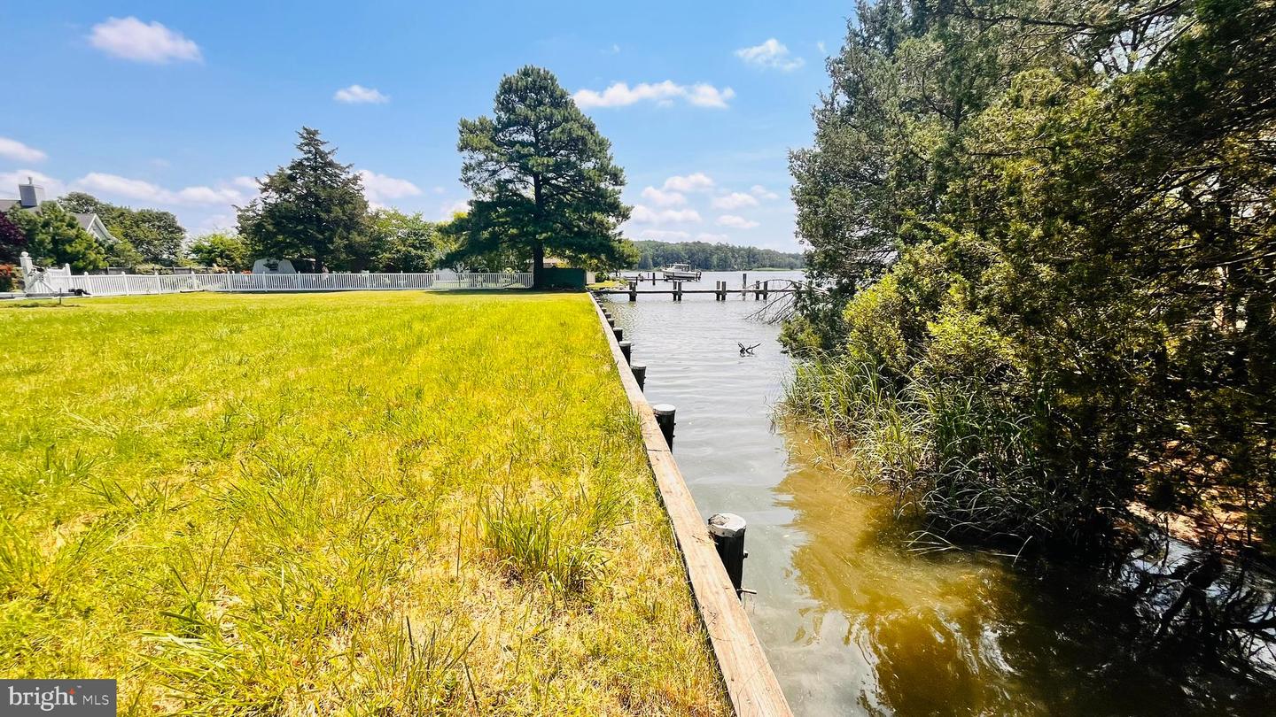 1609 Heliport Rd Property Photo 16