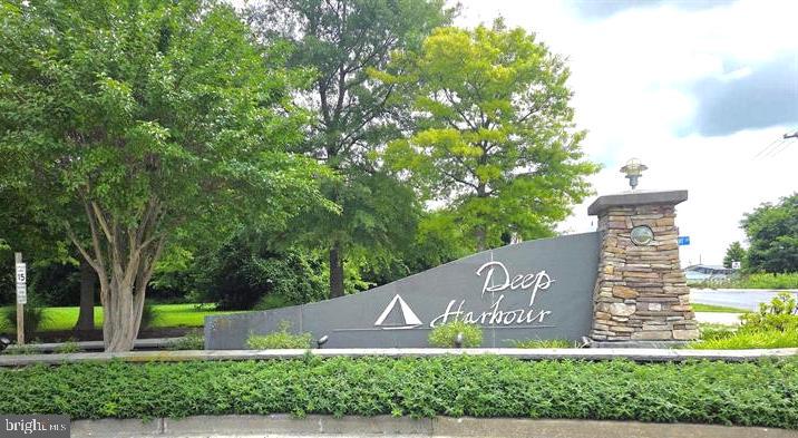 301 Shipyard Dr #59 Property Photo 2