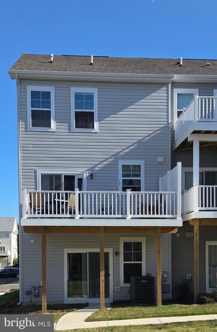 301 Shipyard Dr #59 Property Photo 7