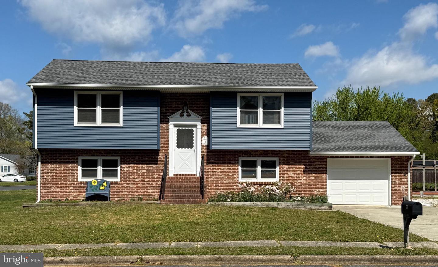 9 Merryweather Dr Property Photo 1
