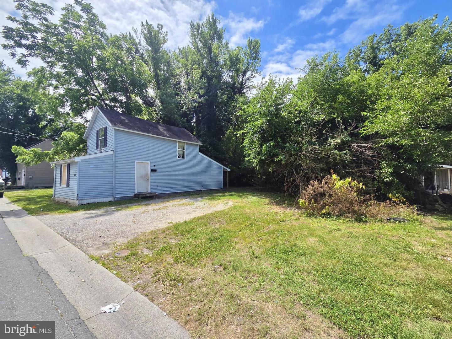 618 & 620 CROSS ST Property Photo 1