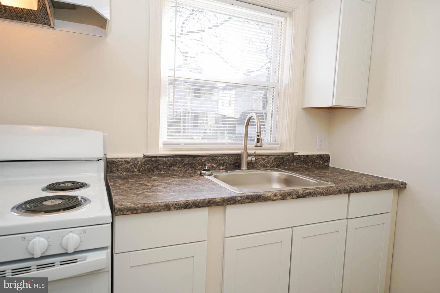 800 Travers St #6 Property Photo 11