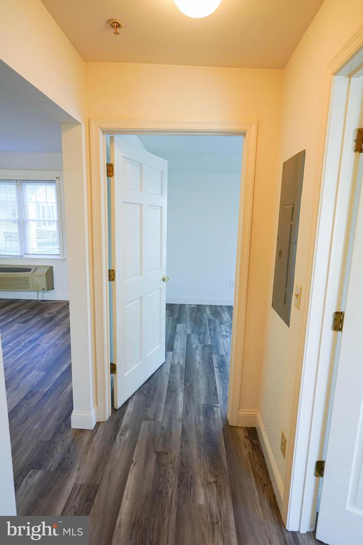 800 Travers St #6 Property Photo 14
