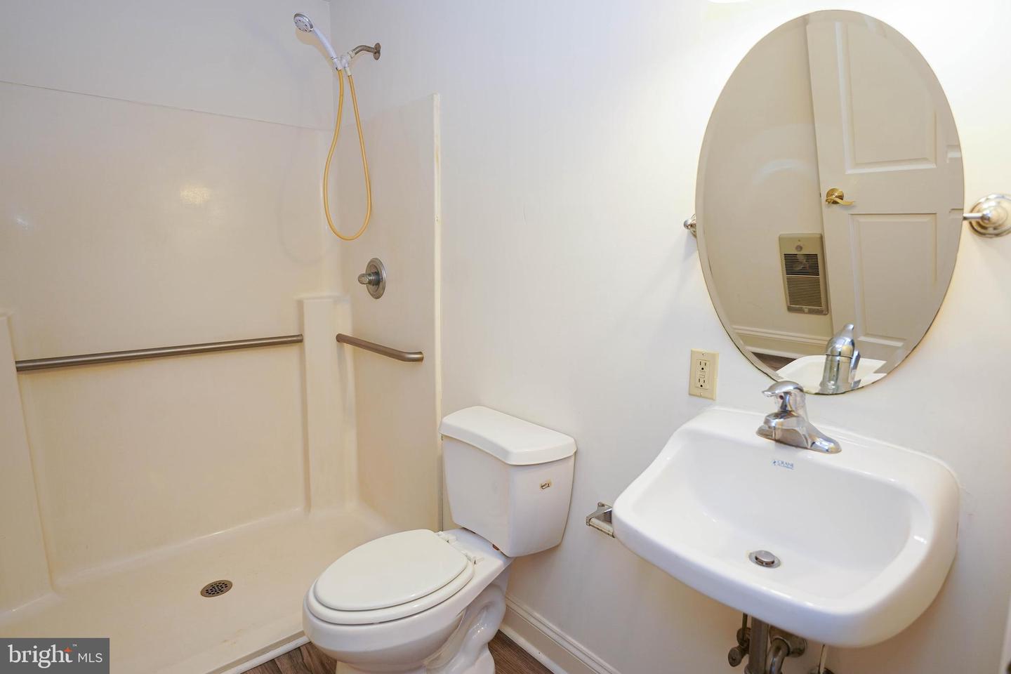 800 Travers St #6 Property Photo 19